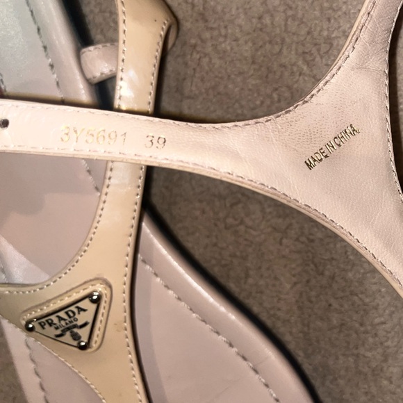 Prada t-strap sandals - Picture 4 of 6